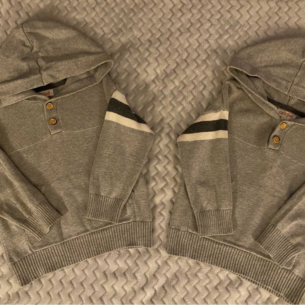 Gray Hooded Men's Sweater